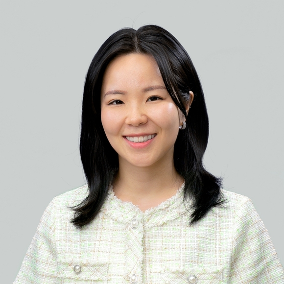 Meet your Posher, Jina - Picture 1 of 1